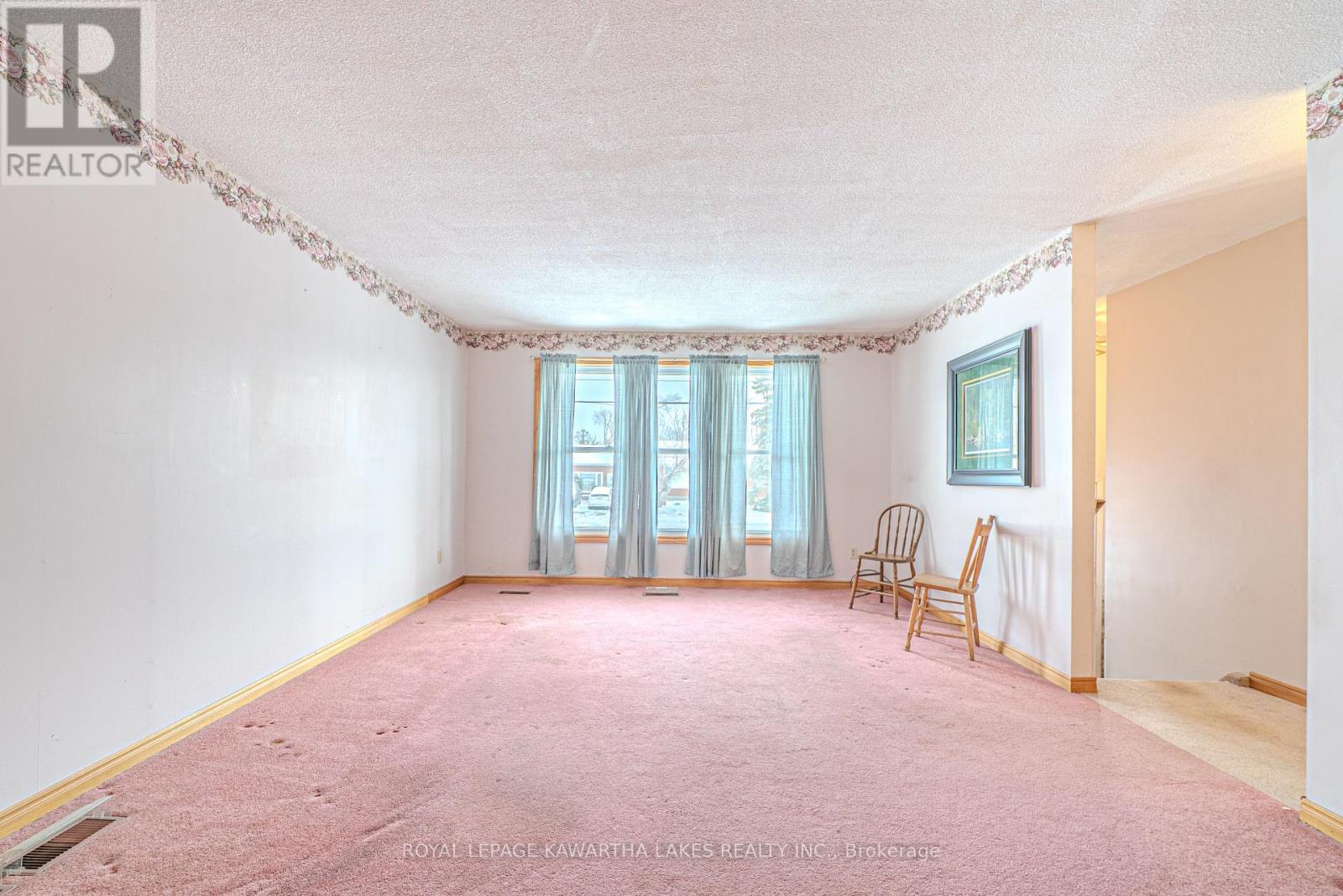 89 Angeline Street S, Kawartha Lakes, Ontario  K9V 3L4 - Photo 11 - X12615912