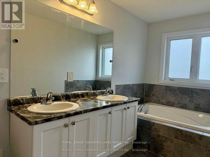 19 Keenan Street, Kawartha Lakes, Ontario  K9V 6C2 - Photo 16 - X12644470