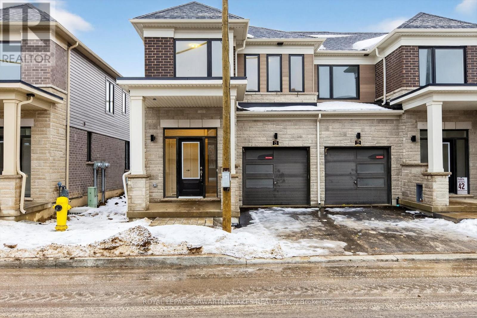 71 Watts Mew, Kawartha Lakes, Ontario  K9V 0T3 - Photo 1 - X12665320