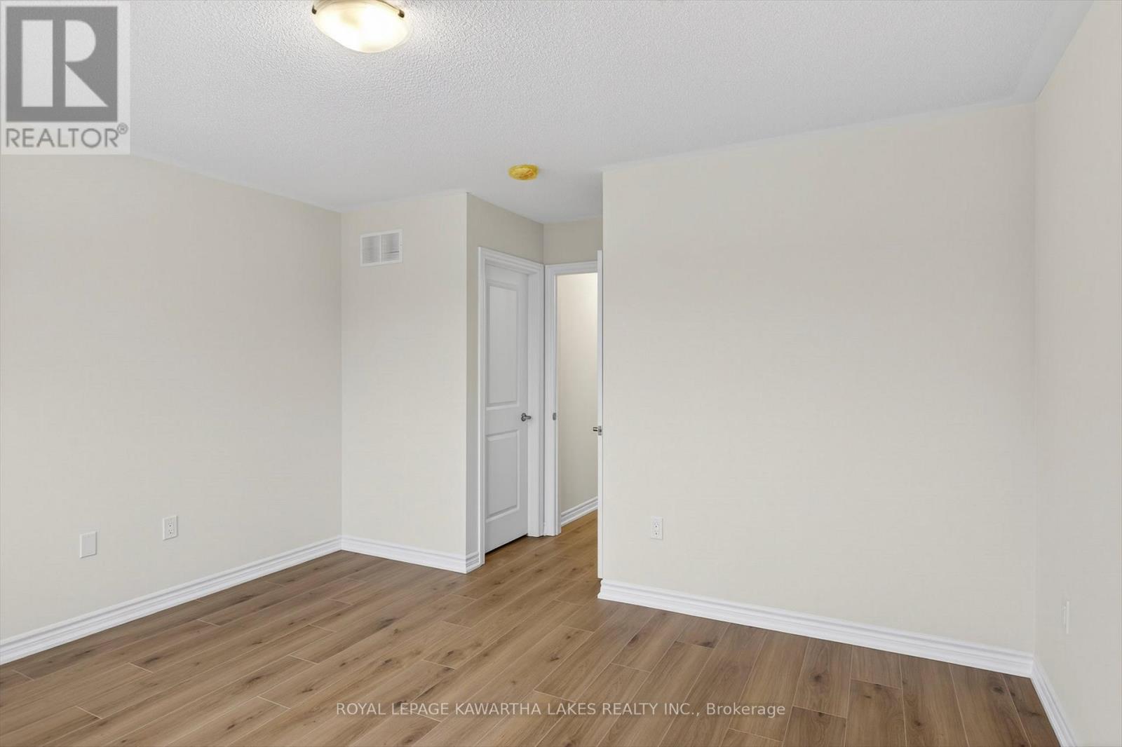 71 Watts Mew, Kawartha Lakes, Ontario  K9V 0T3 - Photo 26 - X12665320