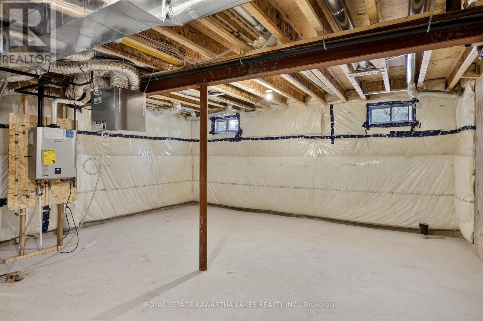 71 Watts Mew, Kawartha Lakes, Ontario  K9V 0T3 - Photo 39 - X12665320