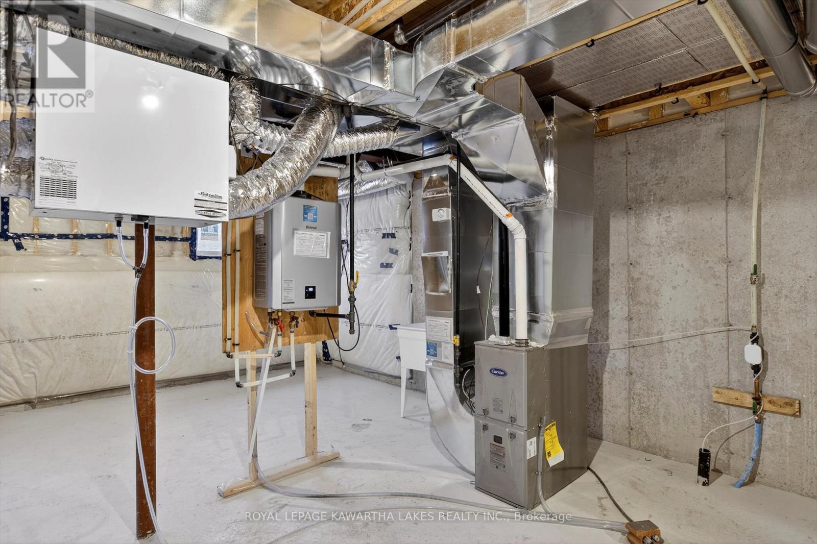 77 Watts Mew, Kawartha Lakes, Ontario  K9V 0T3 - Photo 43 - X12665344