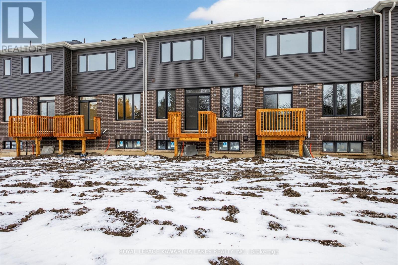 77 Watts Mew, Kawartha Lakes, Ontario  K9V 0T3 - Photo 44 - X12665344