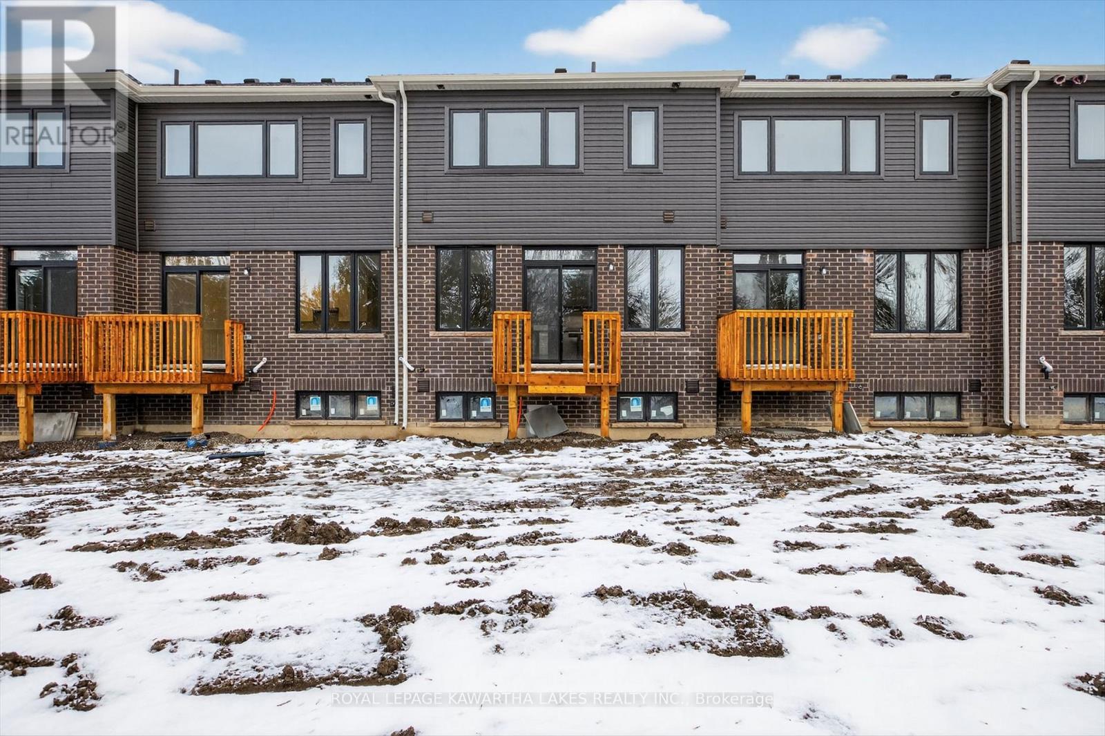 77 Watts Mew, Kawartha Lakes, Ontario  K9V 0T3 - Photo 45 - X12665344