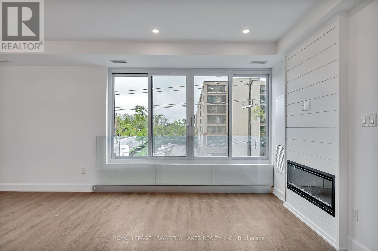 404 - 195 Hunter Street E, Peterborough, Ontario  K9H 1G9 - Photo 8 - X12675974