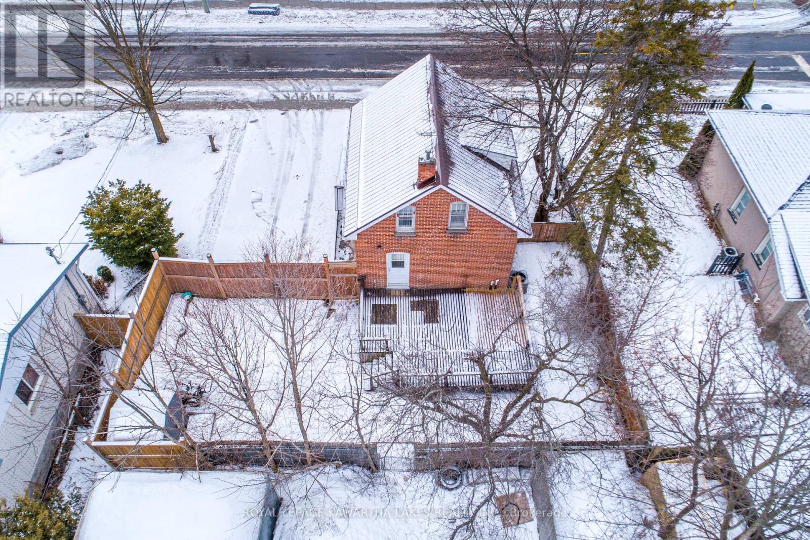 54 Glenelg Street W, Kawartha Lakes, Ontario  K9V 2V2 - Photo 39 - X12691070