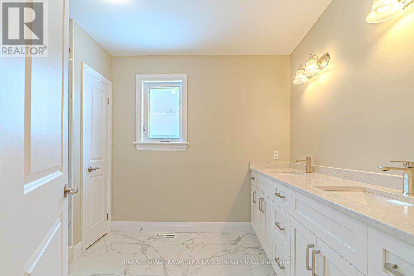 6 Patrick Street, Kawartha Lakes, Ontario  K0M 2B0 - Photo 21 - X12716208