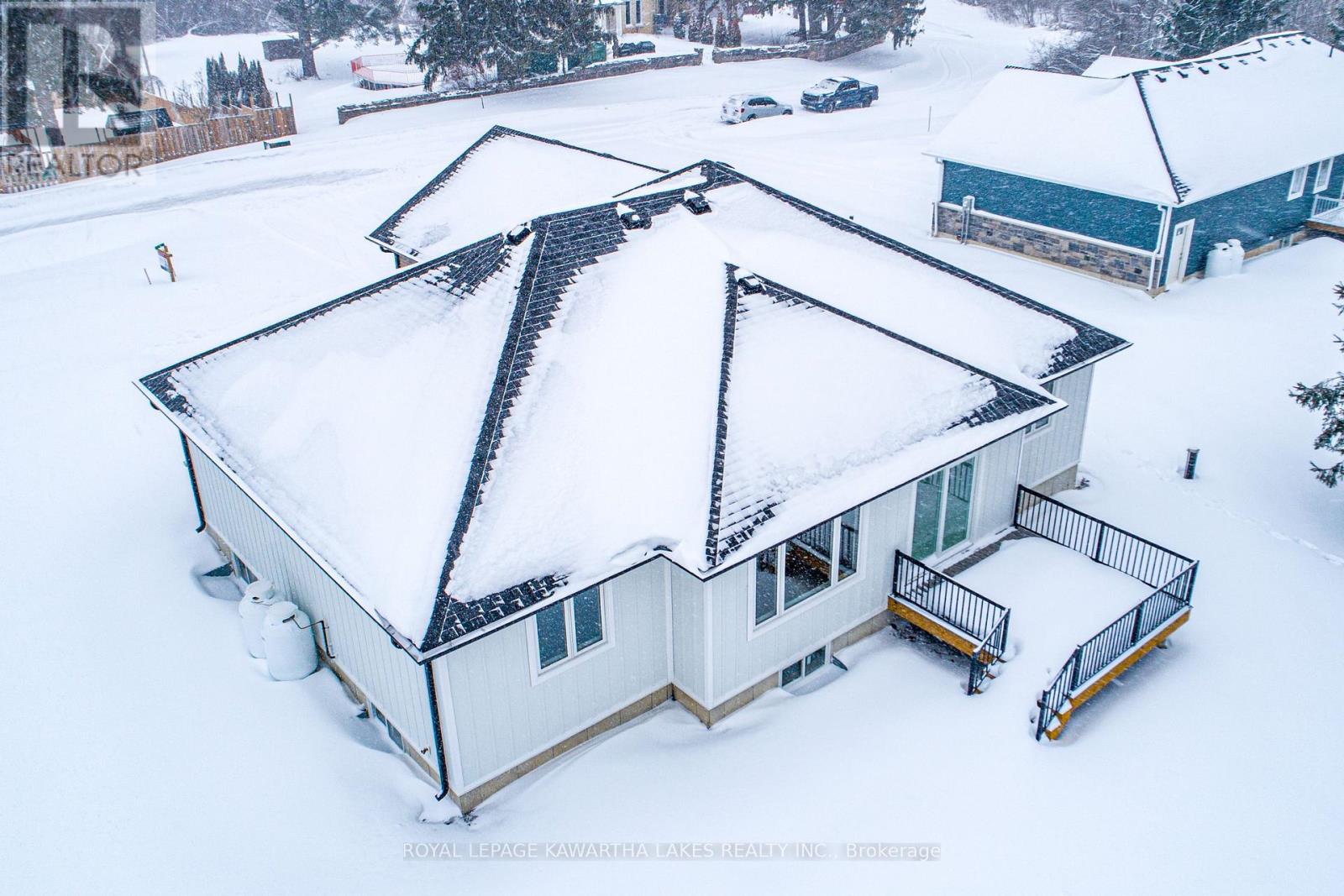 6 Patrick Street, Kawartha Lakes, Ontario  K0M 2B0 - Photo 32 - X12716208