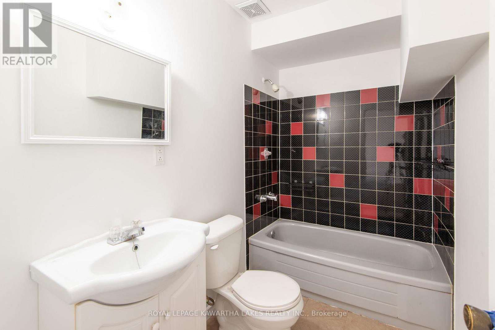 78 Eglington Street E, Kawartha Lakes, Ontario  K9V 3Z5 - Photo 21 - X12752926