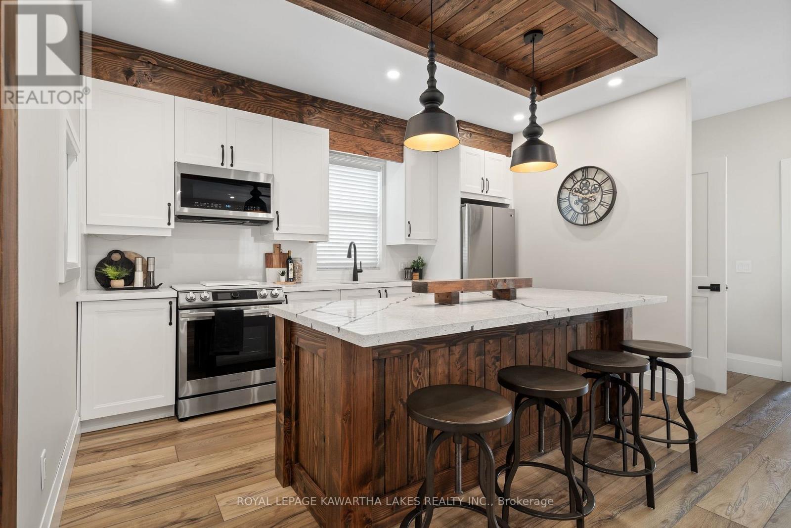 45 Oak Street, Kawartha Lakes, Ontario  K0M 1N0 - Photo 14 - X12759466