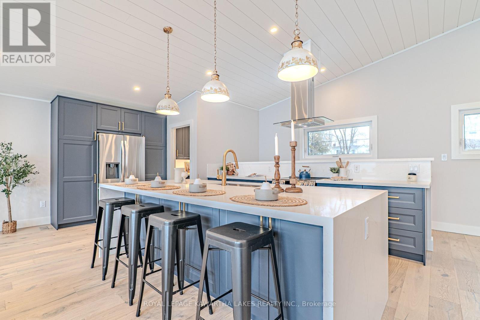 532 Long Beach Road, Kawartha Lakes, Ontario  K0M 1G0 - Photo 11 - X12878452