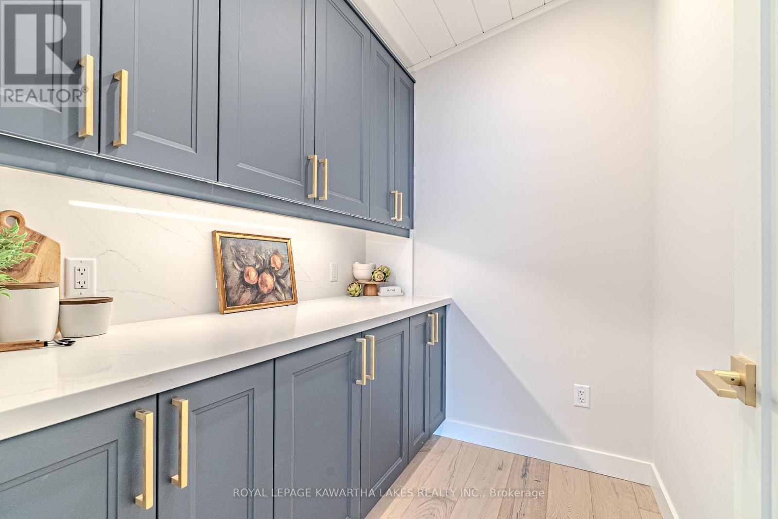 532 Long Beach Road, Kawartha Lakes, Ontario  K0M 1G0 - Photo 21 - X12878452