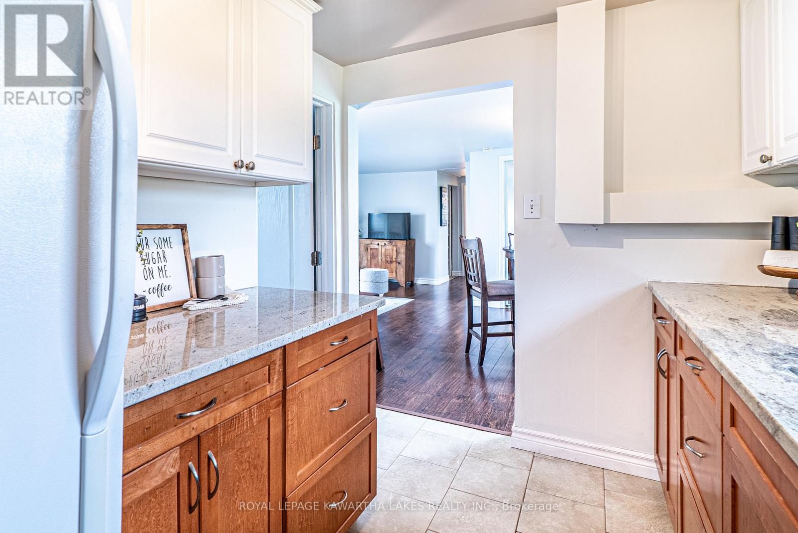 215 Snug Harbour Road, Kawartha Lakes, Ontario  K9V 4R6 - Photo 18 - X12879588