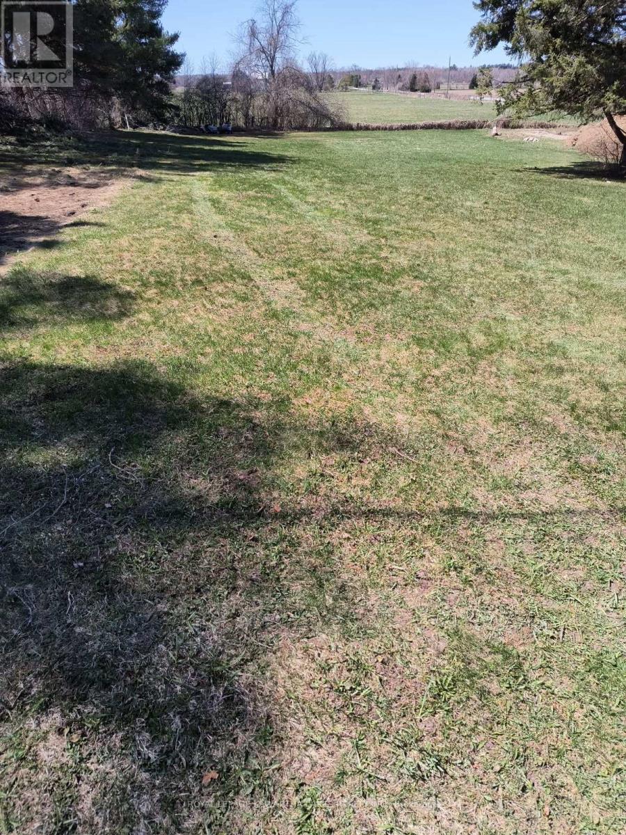 8 Fulsom Crescent, Kawartha Lakes, Ontario  L3V 0H5 - Photo 6 - X12890102