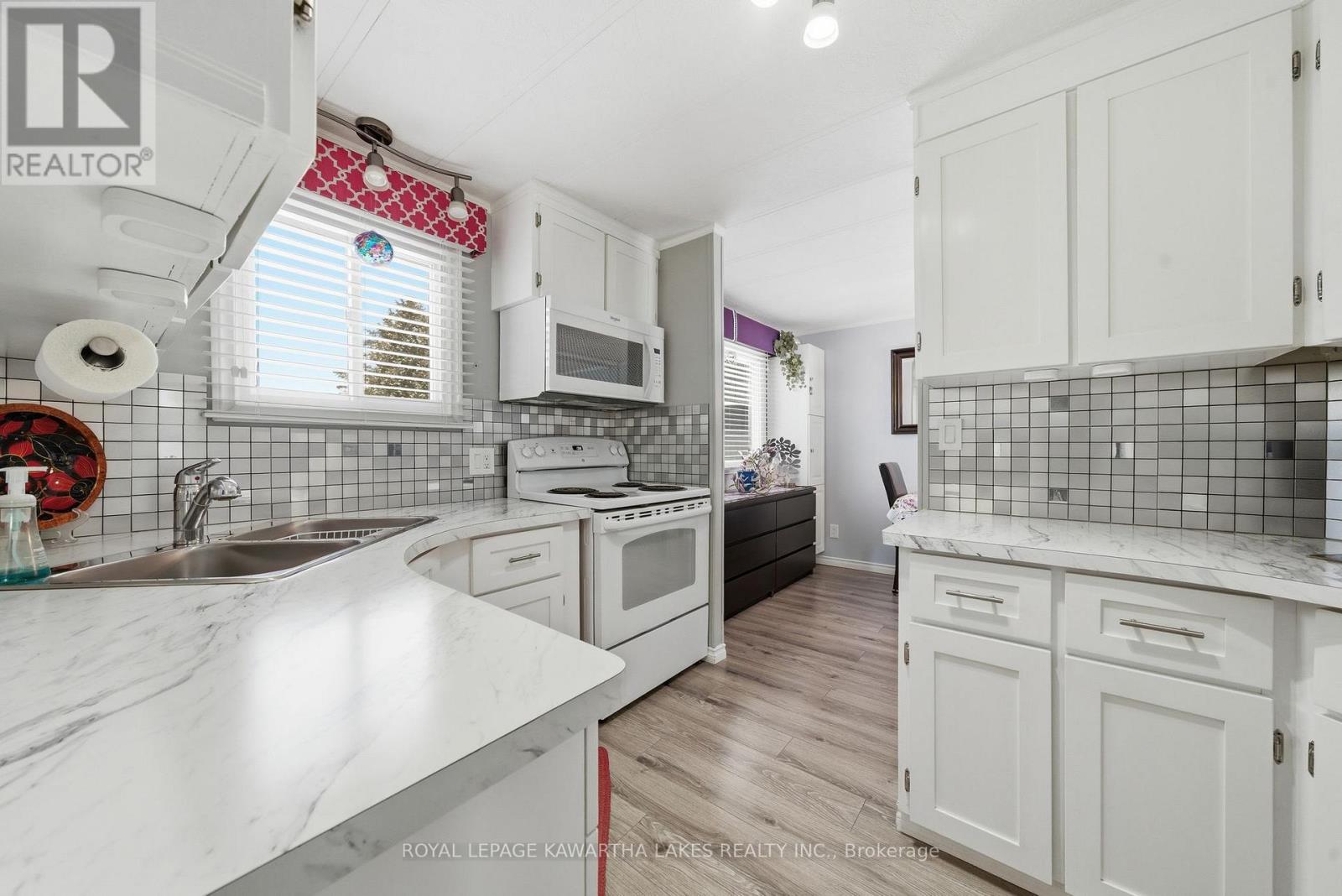 21 Cedar Street, Kawartha Lakes, Ontario  K9V 4R1 - Photo 20 - X12910058