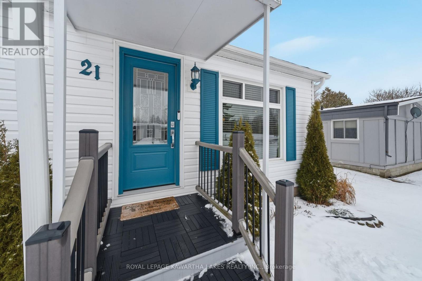 21 Cedar Street, Kawartha Lakes, Ontario  K9V 4R1 - Photo 3 - X12910058