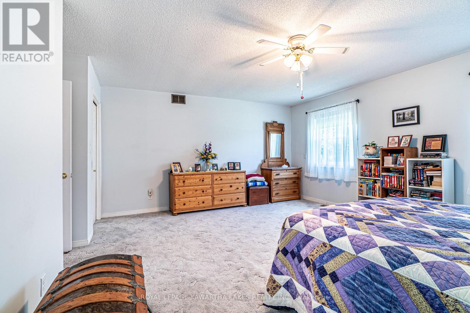 120 Mark Road, Kawartha Lakes, Ontario  K0M 2G0 - Photo 17 - X12924528