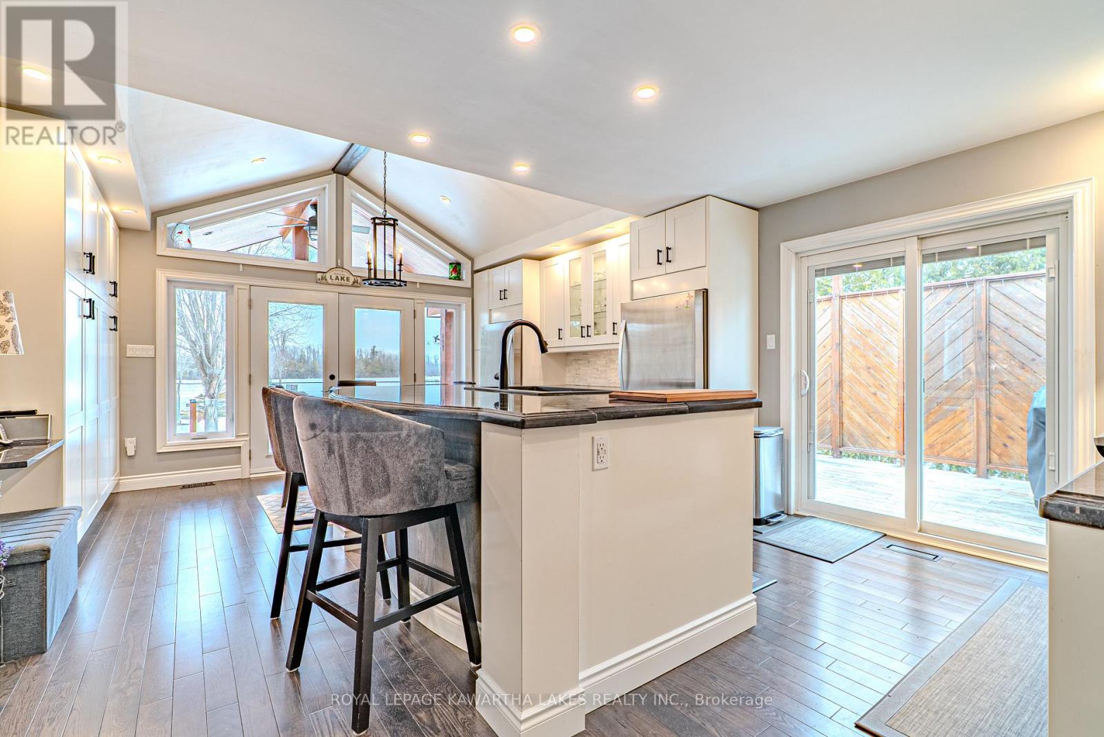 63 Robinson Avenue, Kawartha Lakes, Ontario  K0M 2B0 - Photo 19 - X12929112