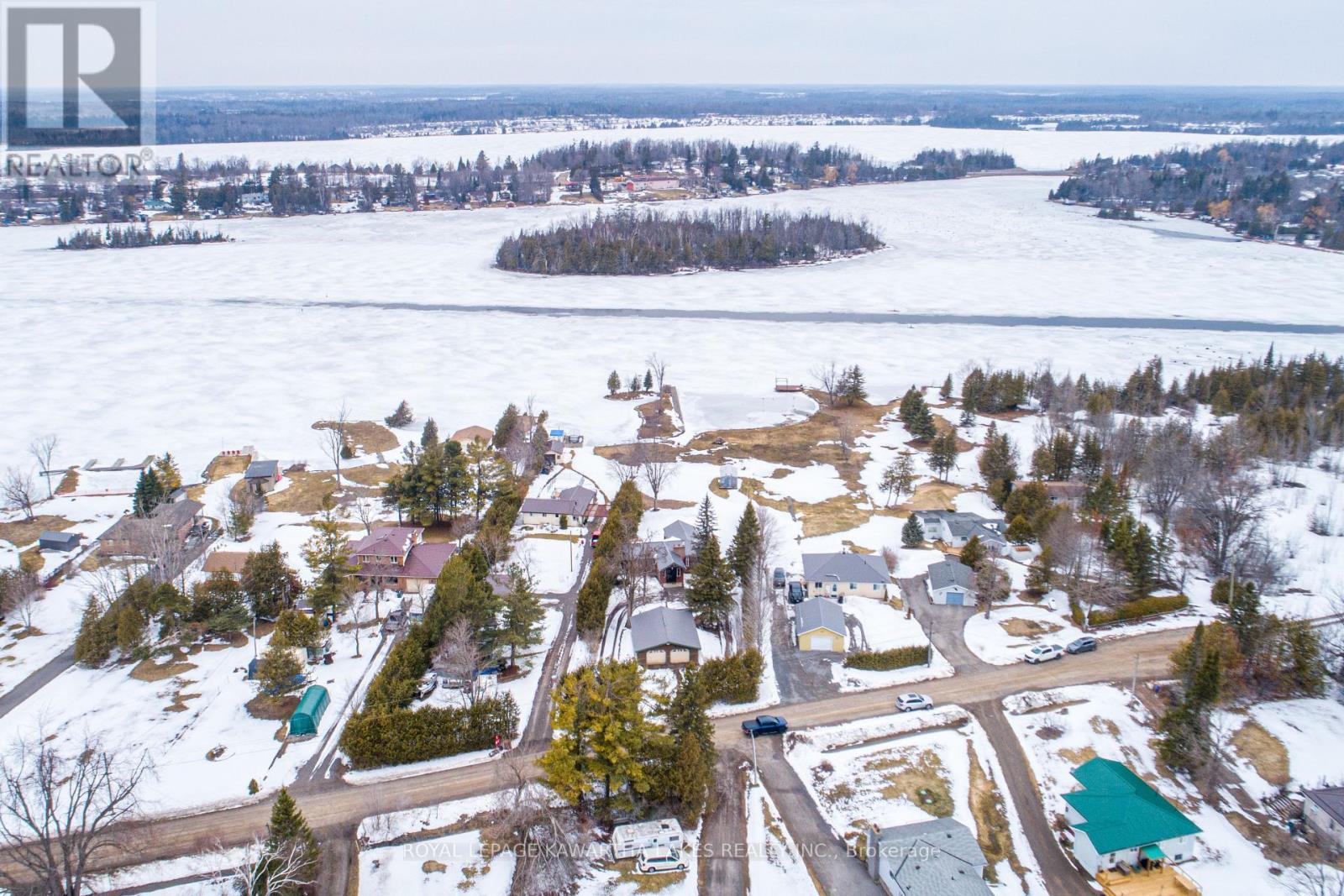 63 Robinson Avenue, Kawartha Lakes, Ontario  K0M 2B0 - Photo 4 - X12929112