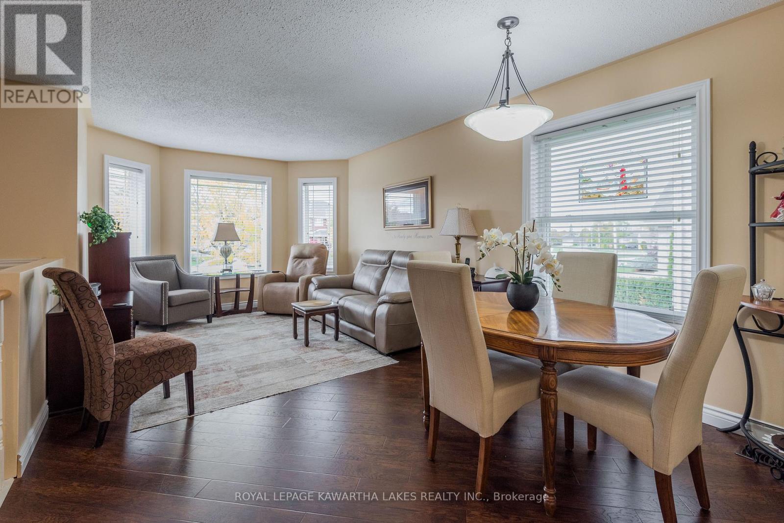 29 Midland Drive, Kawartha Lakes, Ontario  K9V 6B9 - Photo 14 - X12931634