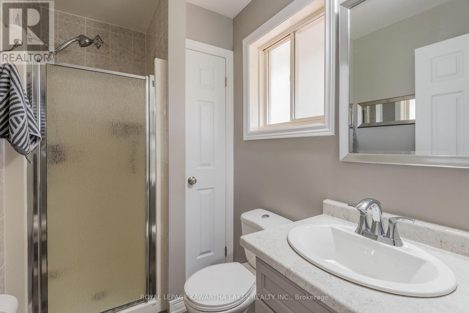 29 Midland Drive, Kawartha Lakes, Ontario  K9V 6B9 - Photo 24 - X12931634