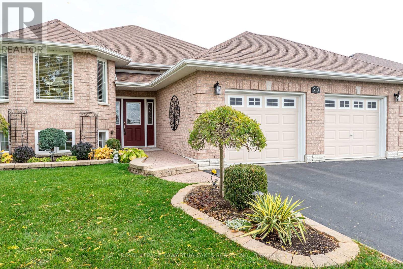 29 Midland Drive, Kawartha Lakes, Ontario  K9V 6B9 - Photo 3 - X12931634