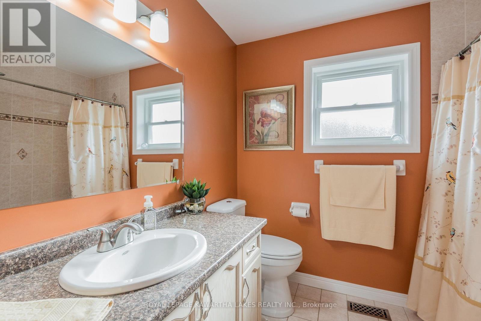 29 Midland Drive, Kawartha Lakes, Ontario  K9V 6B9 - Photo 30 - X12931634