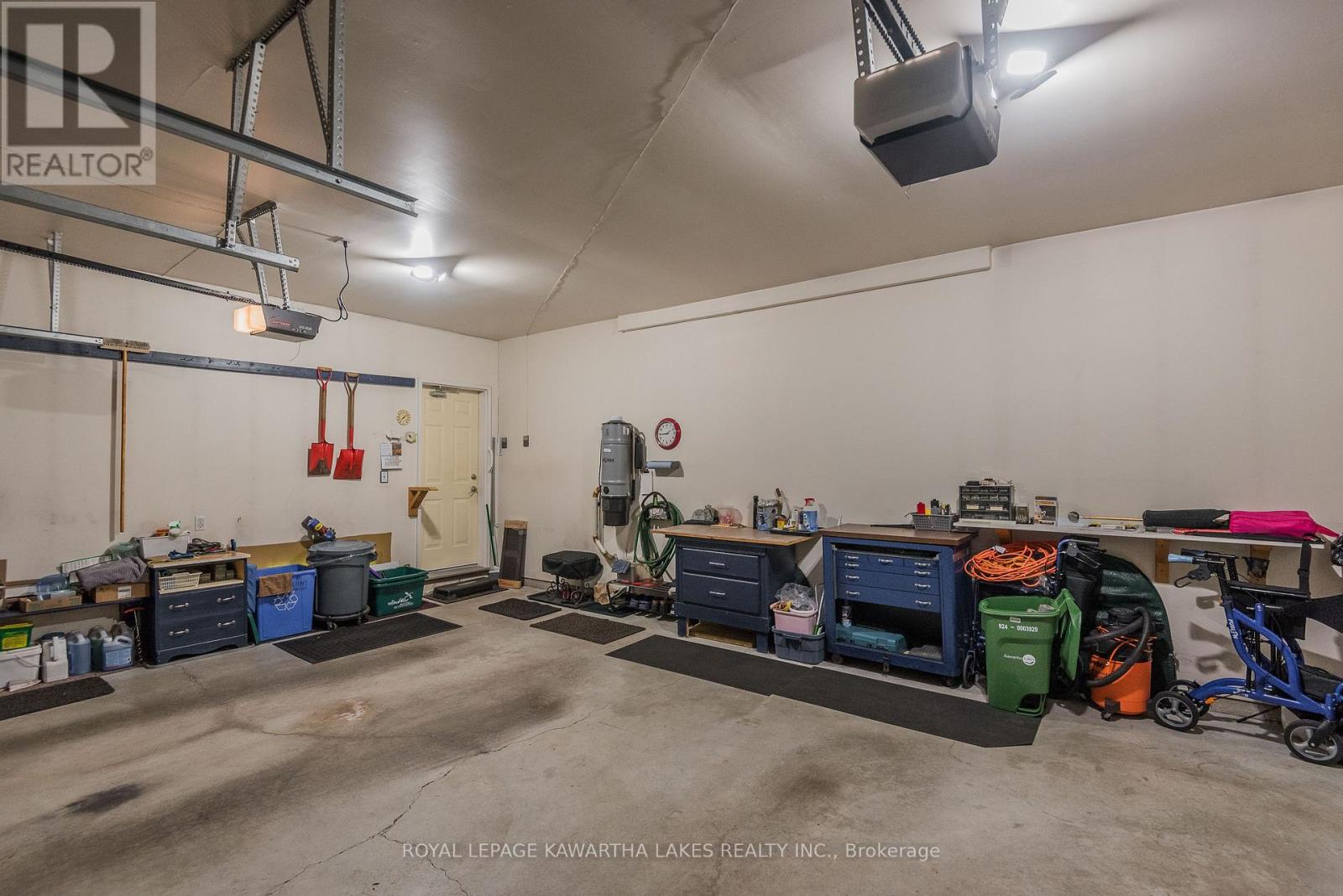 29 Midland Drive, Kawartha Lakes, Ontario  K9V 6B9 - Photo 37 - X12931634