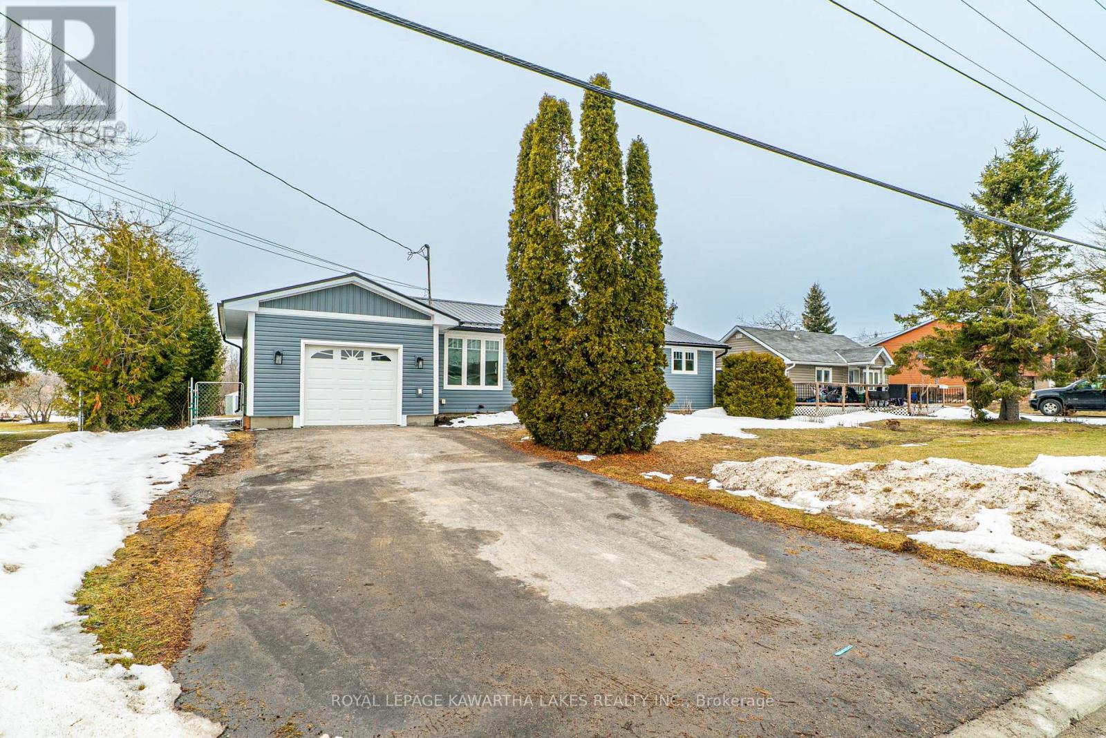 56 Ellice Street, Kawartha Lakes, Ontario  K0M 1N0 - Photo 2 - X12931804