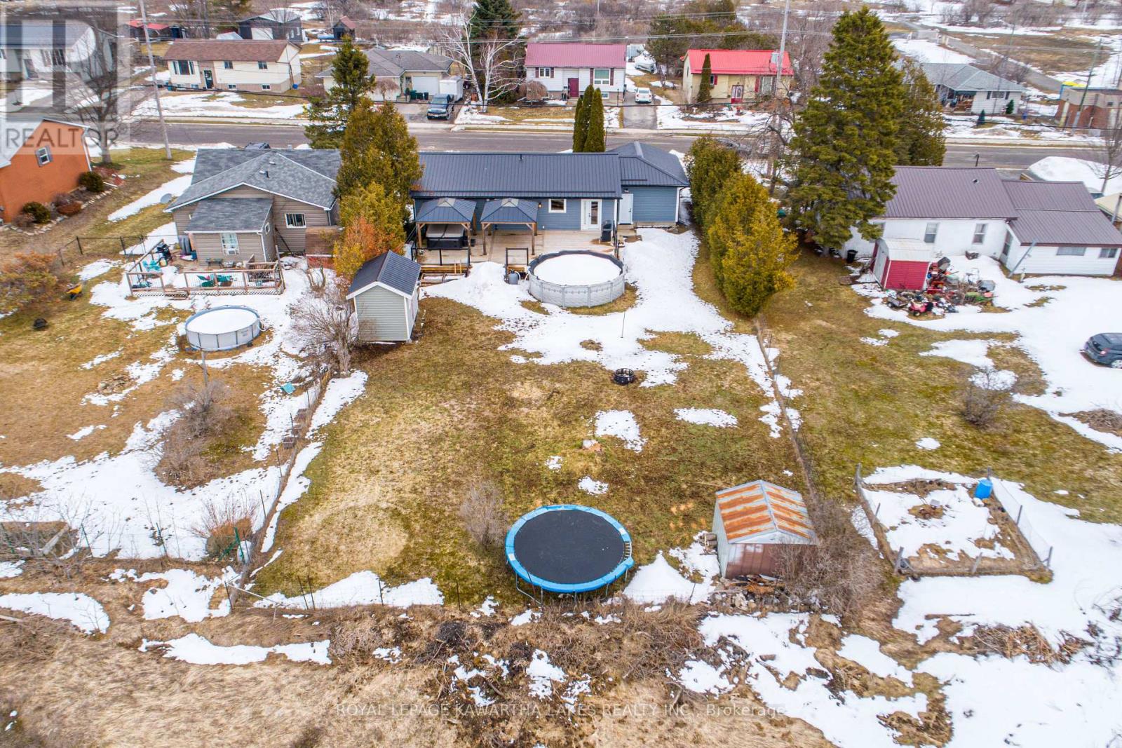 56 Ellice Street, Kawartha Lakes, Ontario  K0M 1N0 - Photo 38 - X12931804