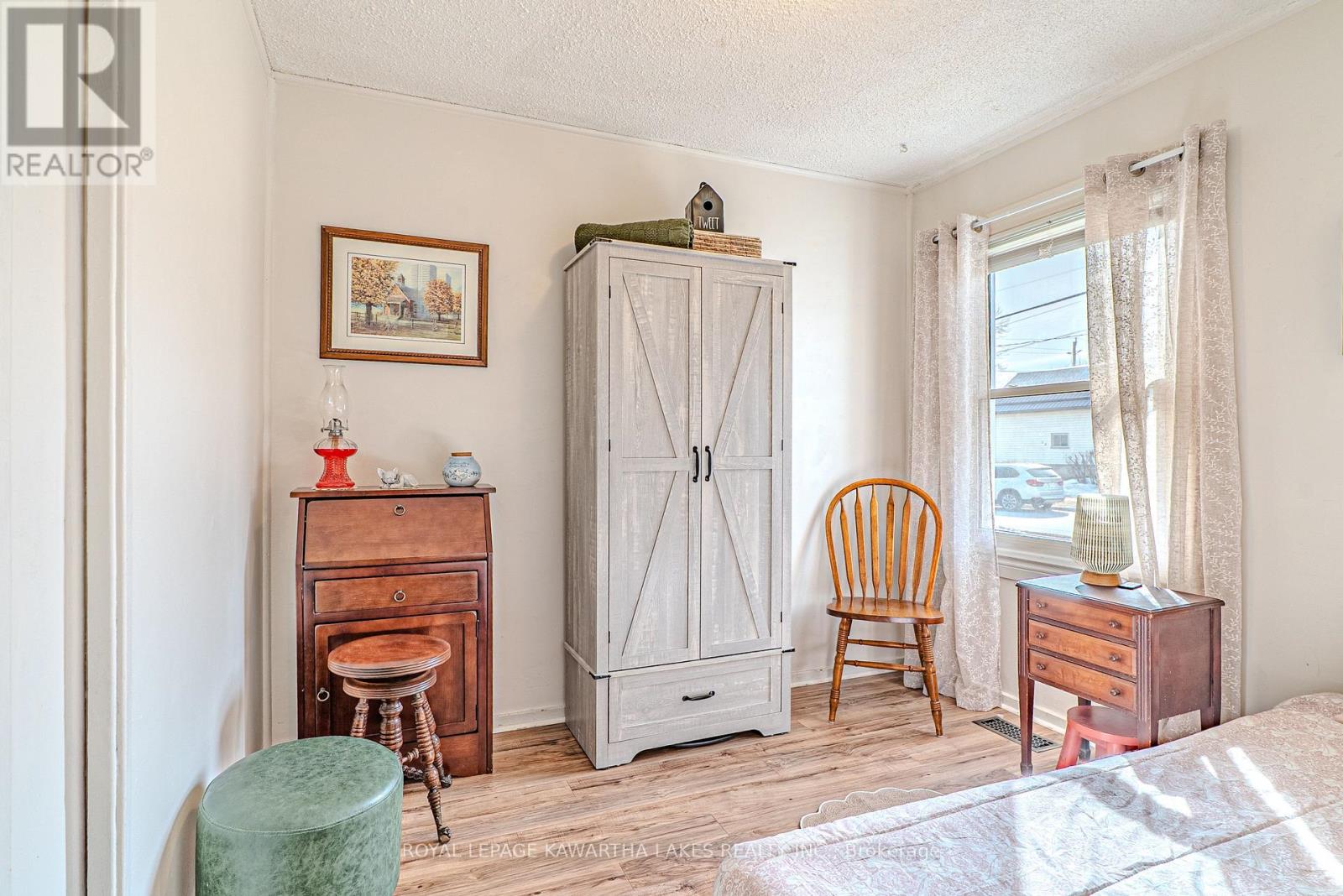 56 Glenelg Street E, Kawartha Lakes, Ontario  K9V 1Z3 - Photo 17 - X12939022