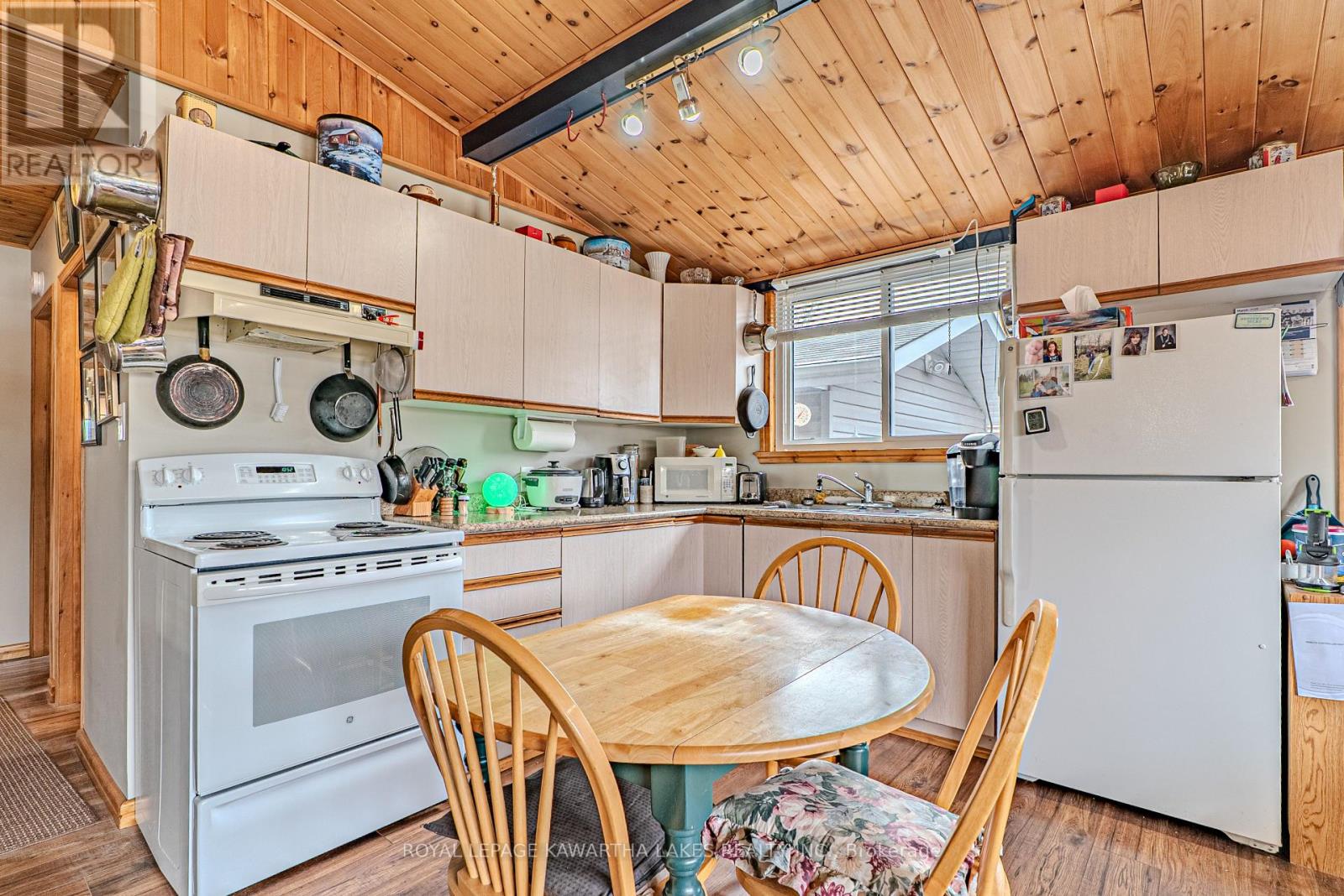 70 Blythe Shore Road, Kawartha Lakes, Ontario  K0M 1N0 - Photo 14 - X12950582