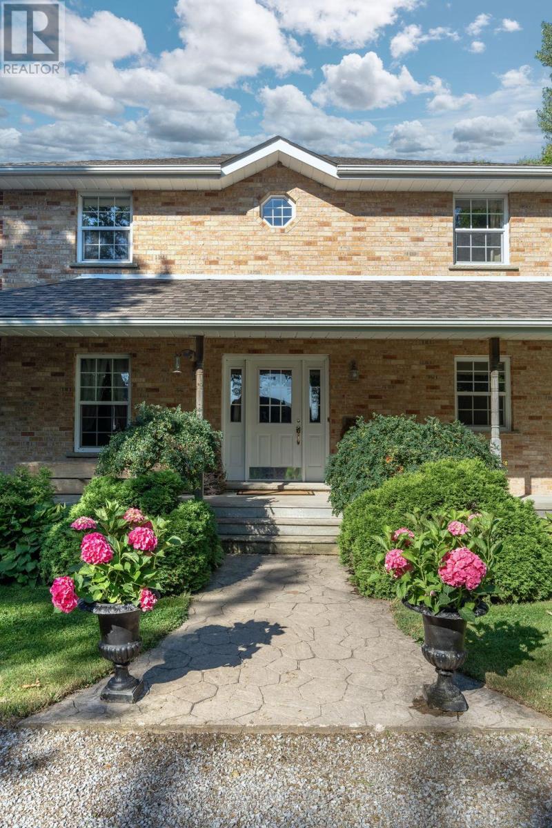 890 Woodville Road, Kawartha Lakes, Ontario  K0M 2T0 - Photo 9 - X12951698