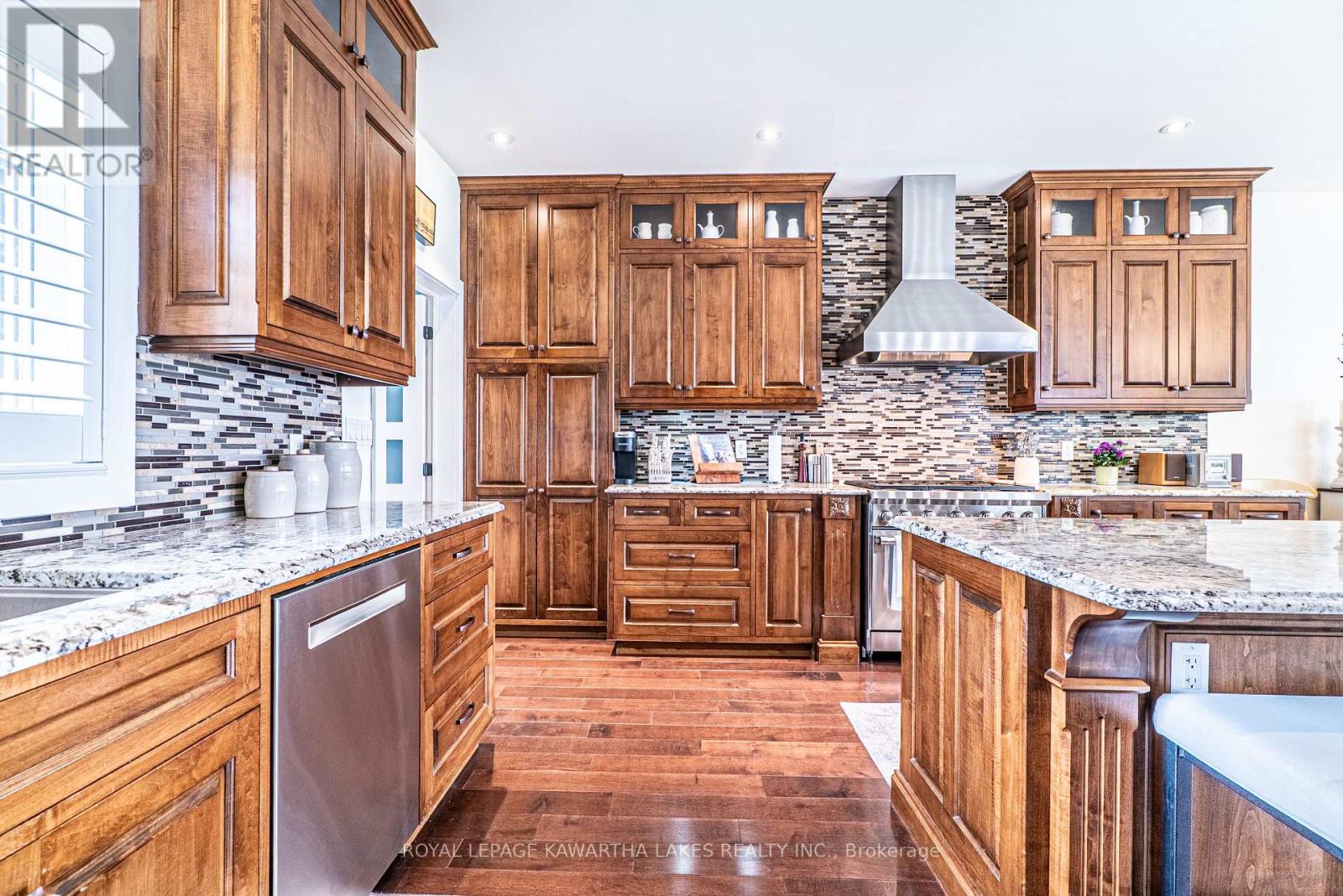 56 Falls Bay Road, Kawartha Lakes, Ontario  K0M 1A0 - Photo 19 - X12963504