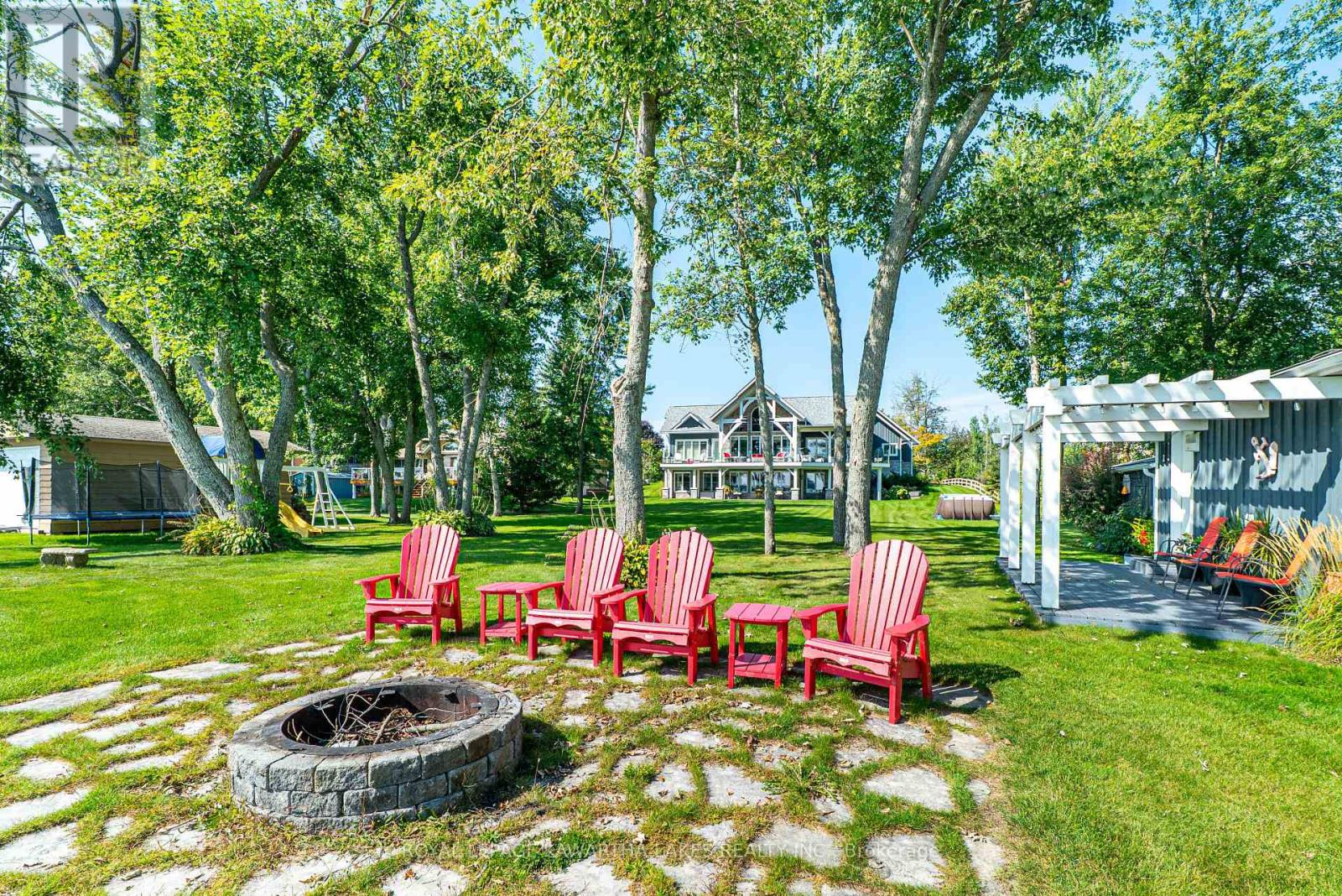 56 Falls Bay Road, Kawartha Lakes, Ontario  K0M 1A0 - Photo 38 - X12963504