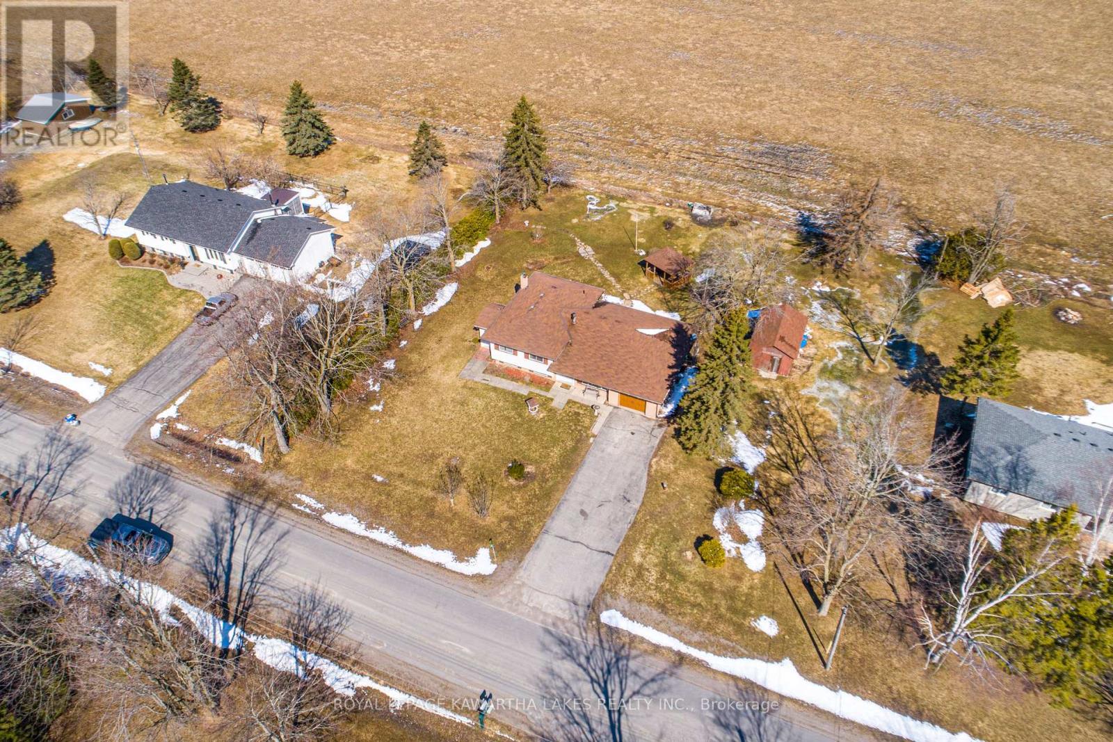 49 Cresswell Road E, Kawartha Lakes, Ontario  K0M 1J0 - Photo 2 - X12984000