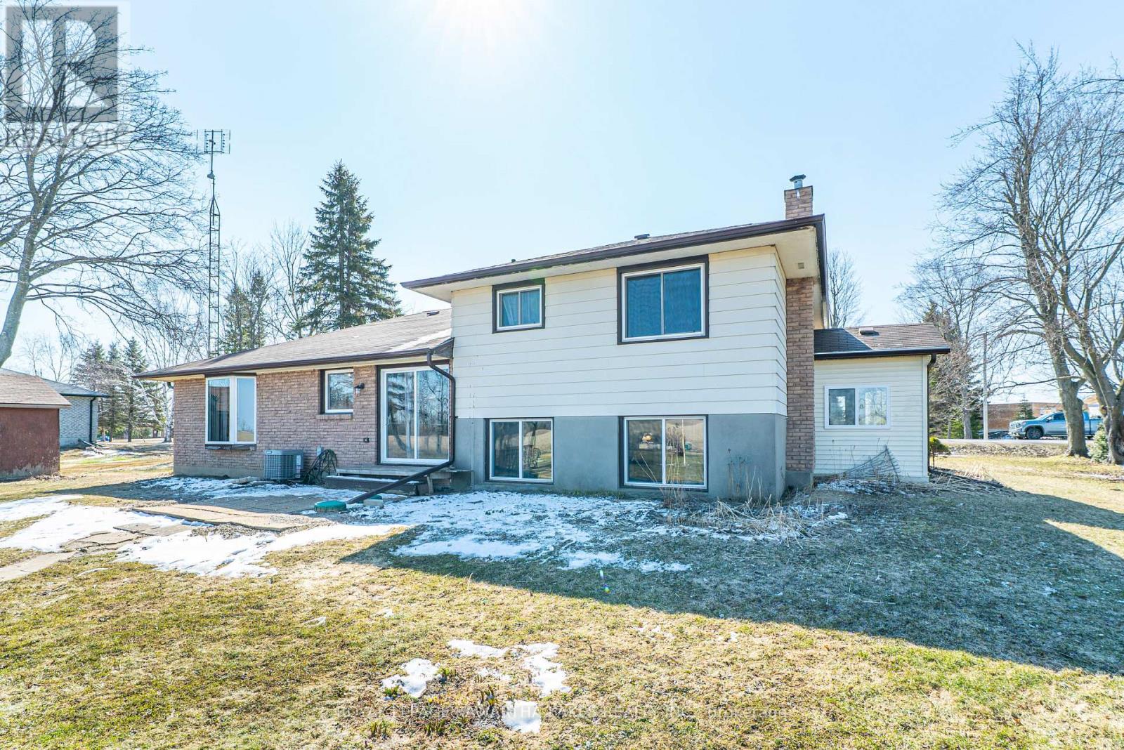 49 Cresswell Road E, Kawartha Lakes, Ontario  K0M 1J0 - Photo 22 - X12984000