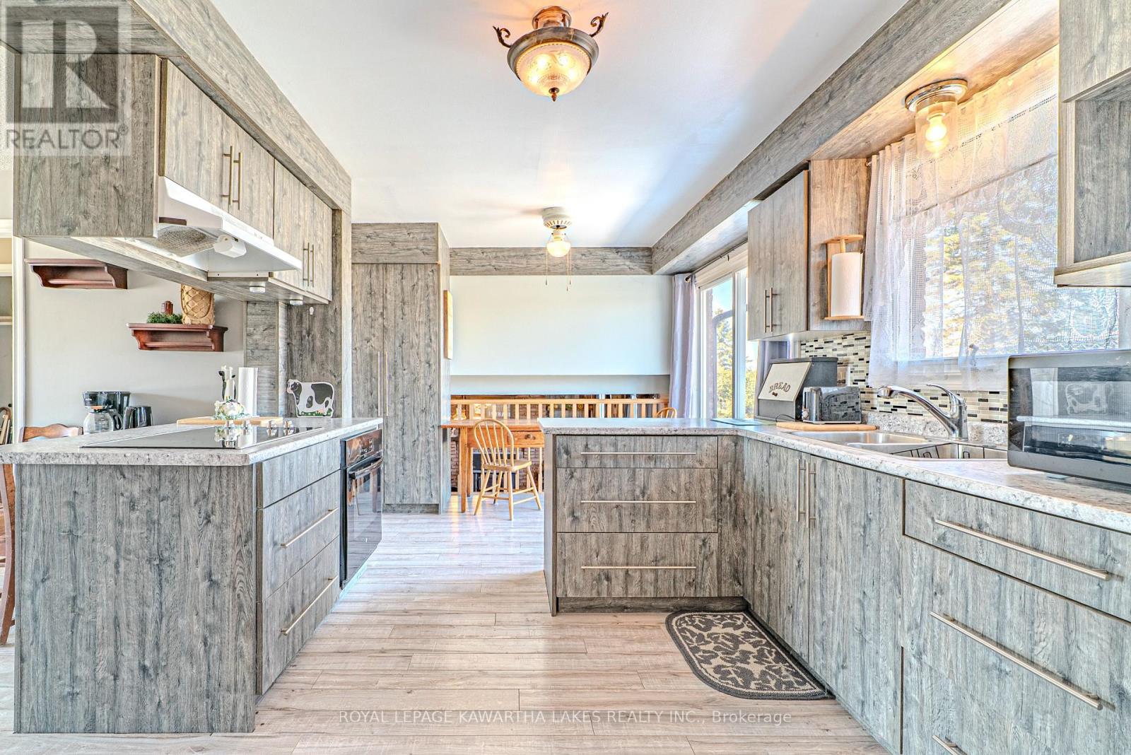 49 Cresswell Road E, Kawartha Lakes, Ontario  K0M 1J0 - Photo 34 - X12984000
