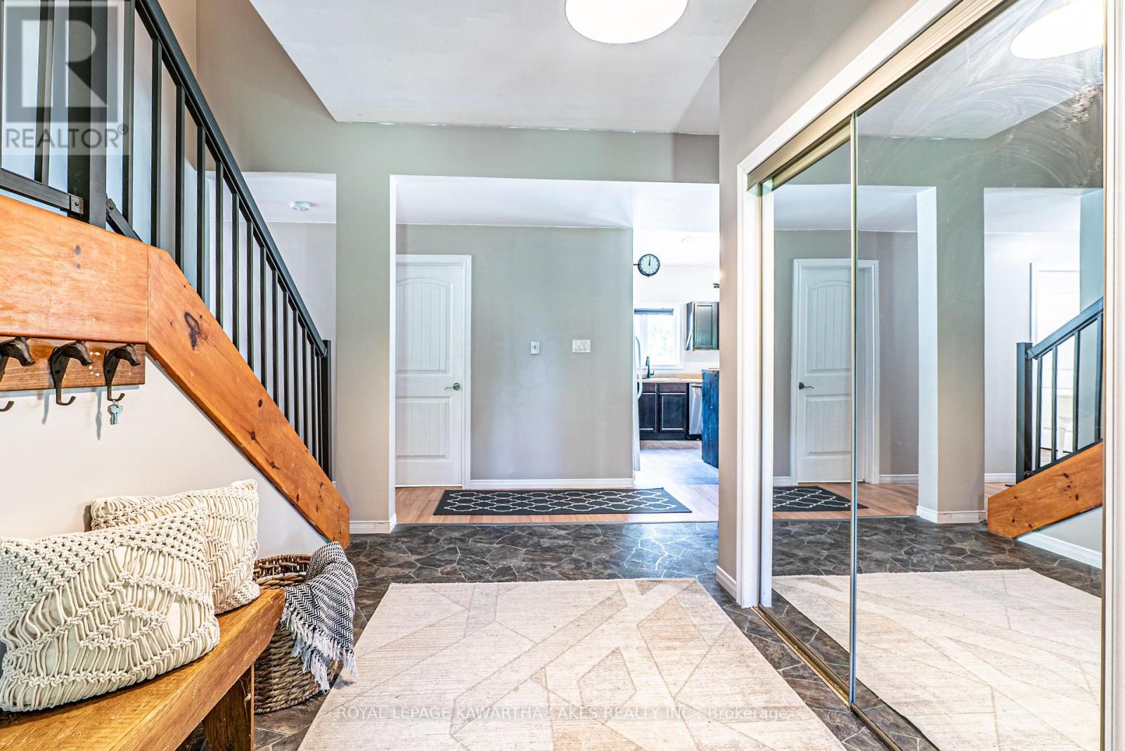 1752 Highway 35 S, Kawartha Lakes, Ontario  L0B 1K0 - Photo 9 - X13008318