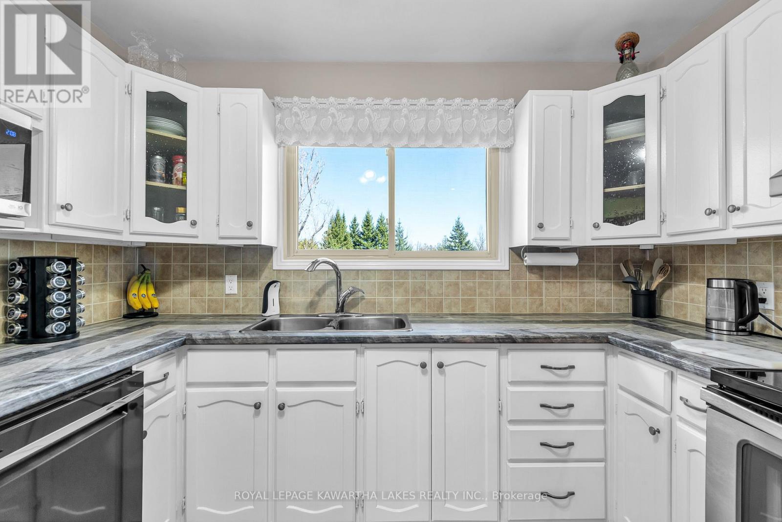 328 Cedar Glen Road, Kawartha Lakes, Ontario  K0M 1L0 - Photo 17 - X13028678
