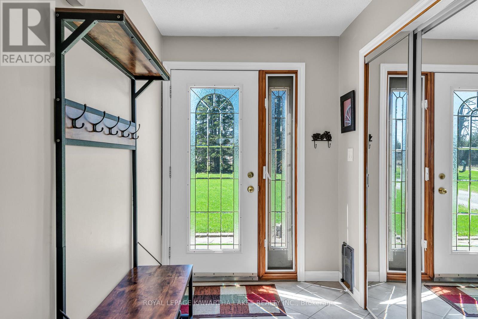 328 Cedar Glen Road, Kawartha Lakes, Ontario  K0M 1L0 - Photo 8 - X13028678