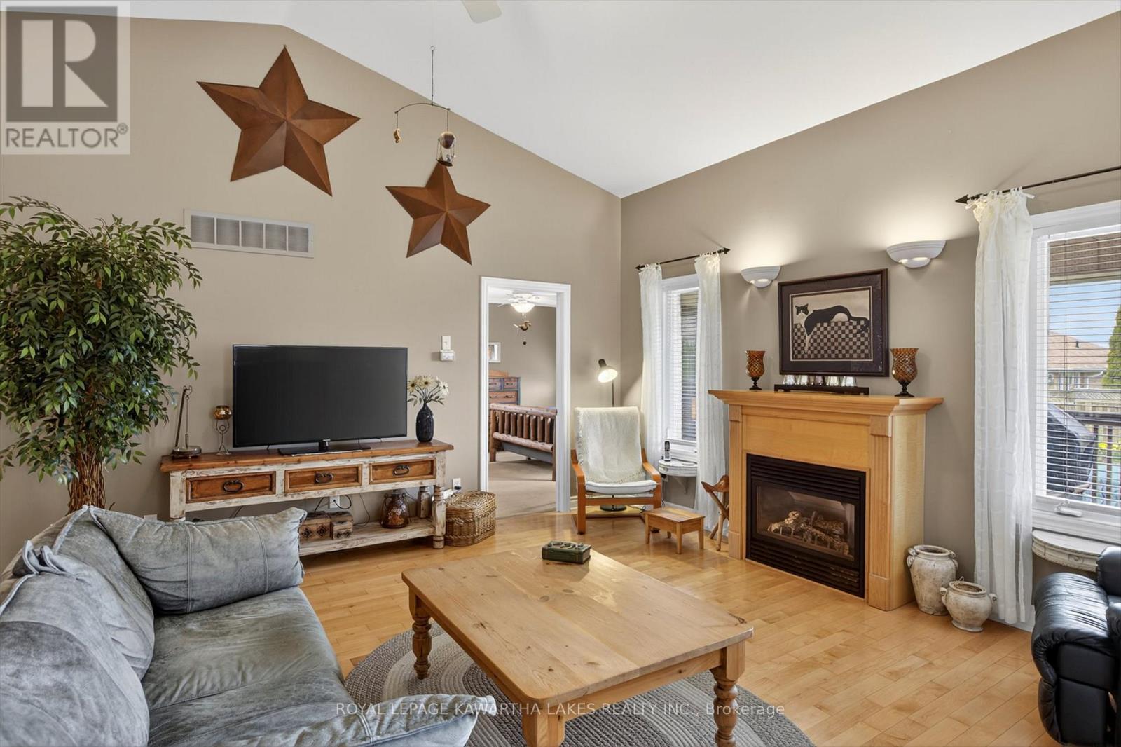 376 Wallace Drive, Kawartha Lakes, Ontario  K9V 6K7 - Photo 7 - X13077012