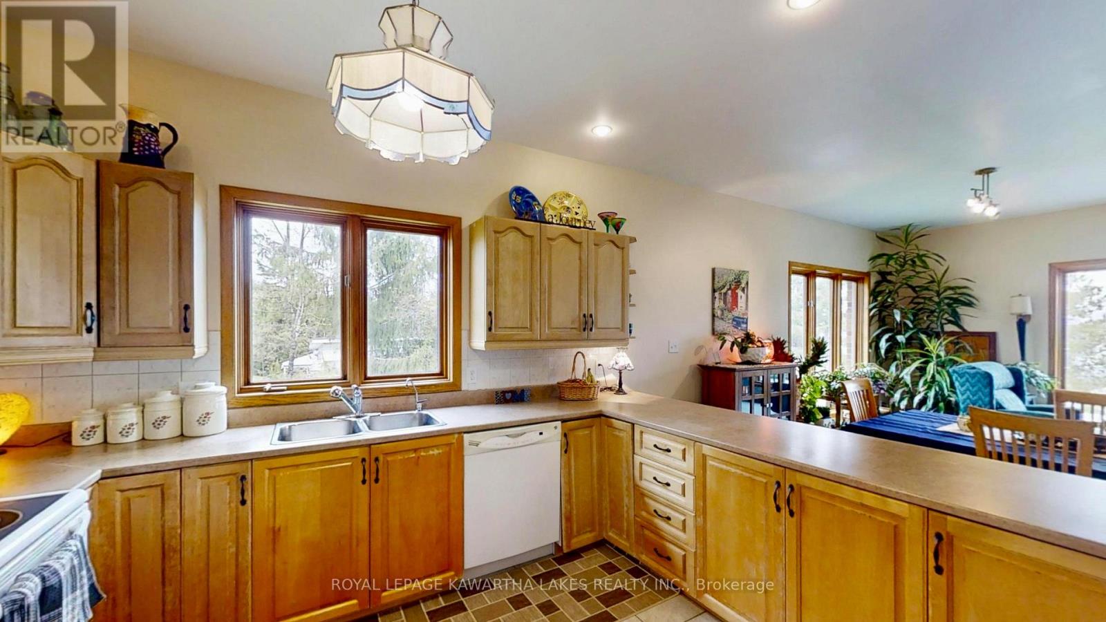 21 Emerald Street, Kawartha Lakes, Ontario  K9V 4R6 - Photo 18 - X13116588