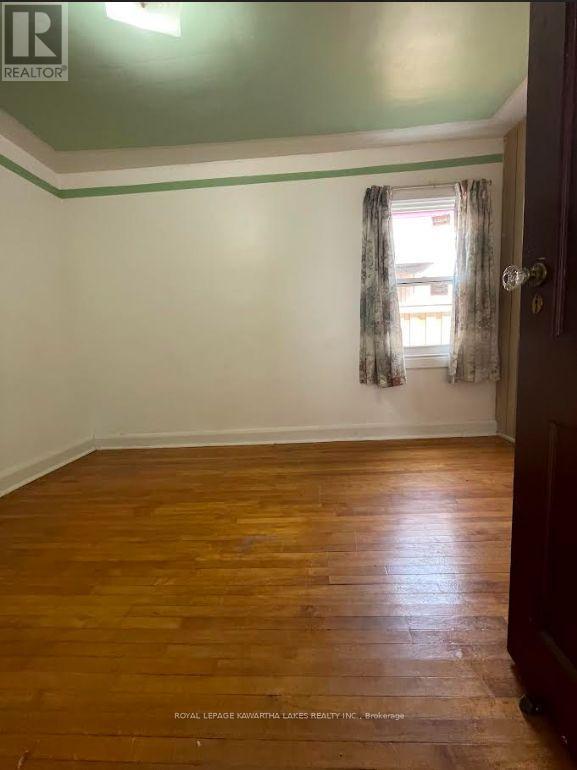 350 Oshawa Boulevard S, Oshawa, Ontario  L1H 5S4 - Photo 8 - E13126750