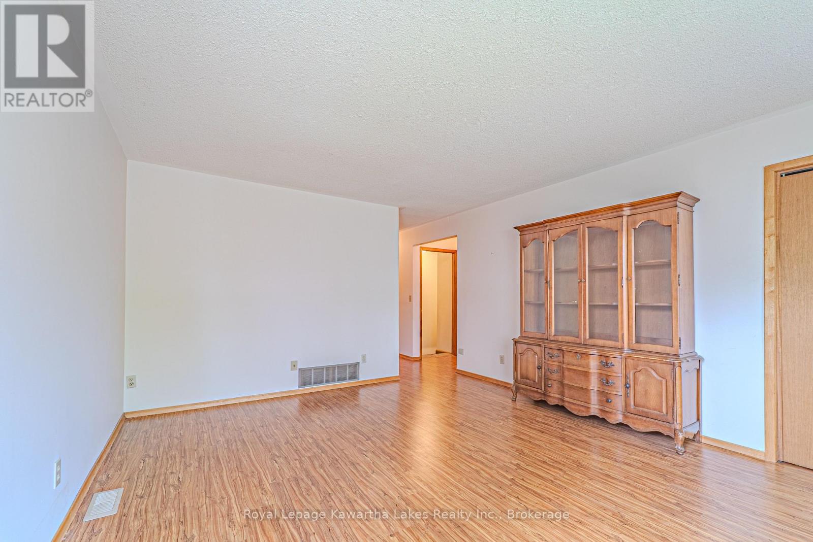 199 Mary Street W, Kawartha Lakes, Ontario  K9V 5N2 - Photo 10 - X13151252