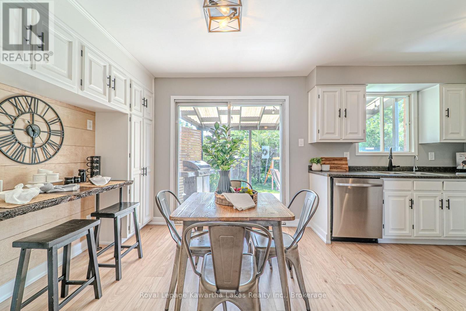 25 Birch Court, Kawartha Lakes, Ontario  K9V 5J3 - Photo 11 - X13232610