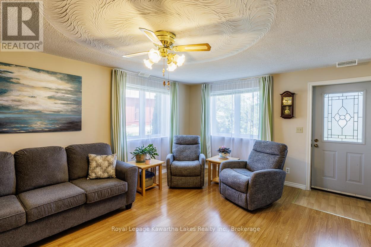 99 Lindsay Street, Kawartha Lakes, Ontario  K0M 1N0 - Photo 13 - X13233394
