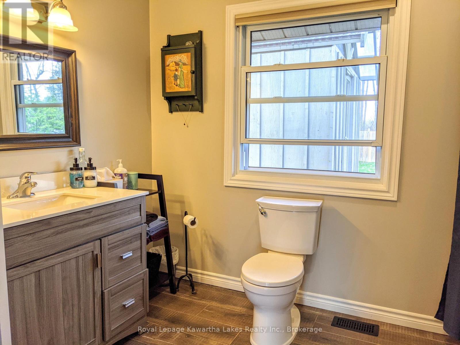 21 Pleasure Street, Kawartha Lakes, Ontario  K0M 1G0 - Photo 13 - X13246460