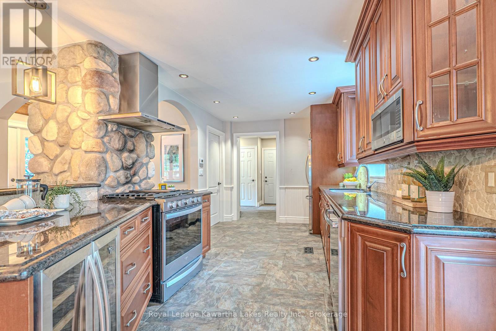7725 Leskard Road N, Clarington, Ontario  L0B 1M0 - Photo 2 - E13420900