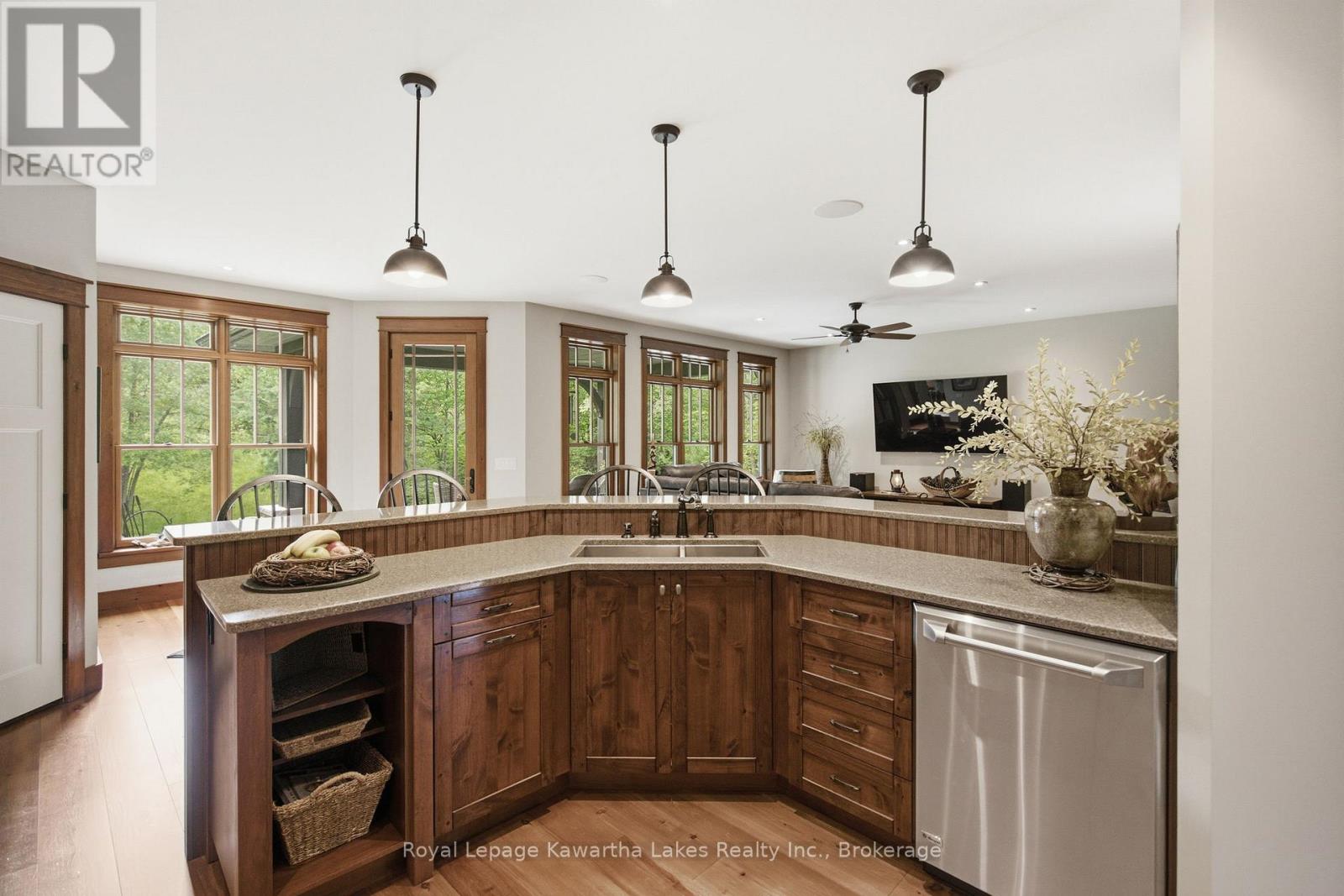 1446 South Lake Road, Minden Hills, Ontario  K0M 2K0 - Photo 19 - X13449588